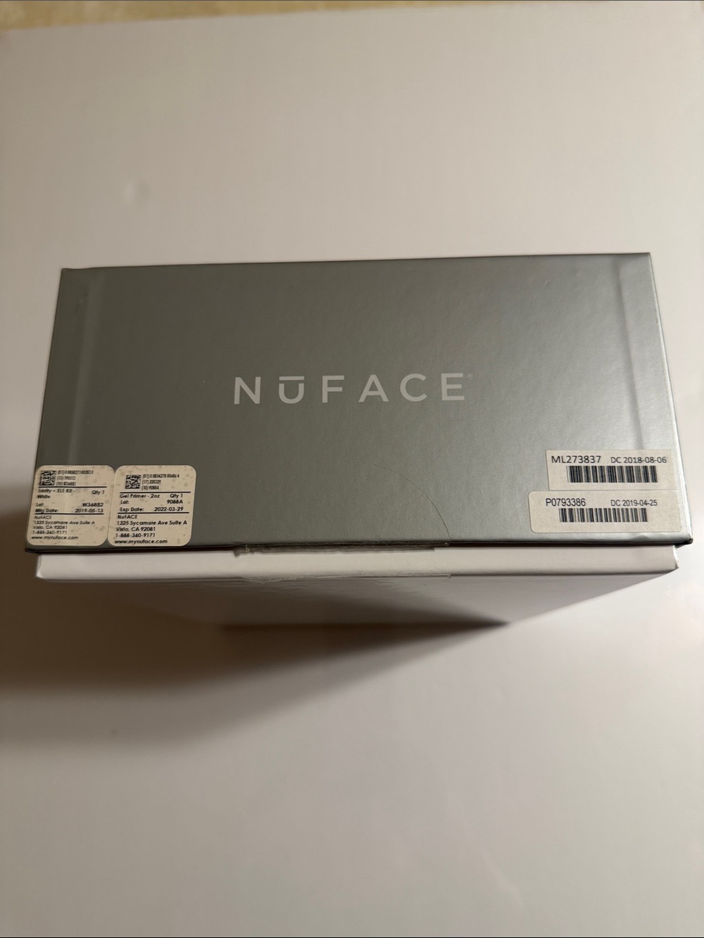 NuFace White Facial Toning Device with Gold Gel Primer. NWOT. Open Box - Picture 5 of 6